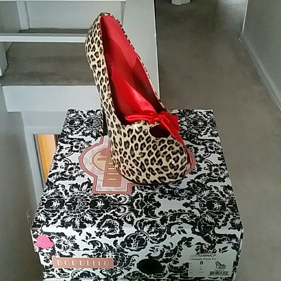 Bordello Brand Women's Shoes - BEAUTIFUL!!!