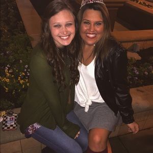 Meet your Posher, Savannah