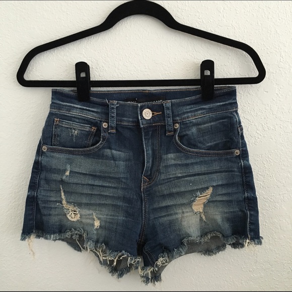 ❌SOLD❌EXPRESS Denim Shorts - Picture 2 of 4