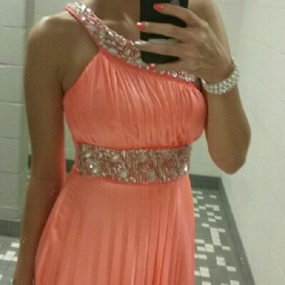 Peach one shoulder homecoming dress with diamands!