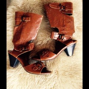 Unique vintage hippie chic sandal bootie