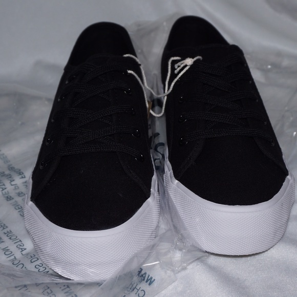 NEW AEO LACE UP PLATFORM WOMEN SNEAKER - Picture 2 of 4