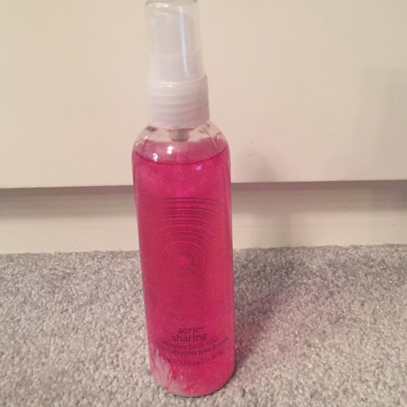 Aerie discontinued "sharing" shimmer body mist