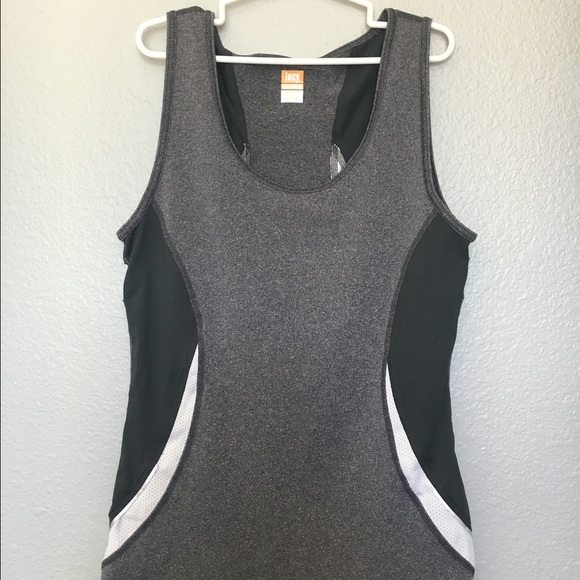 Workout tank top