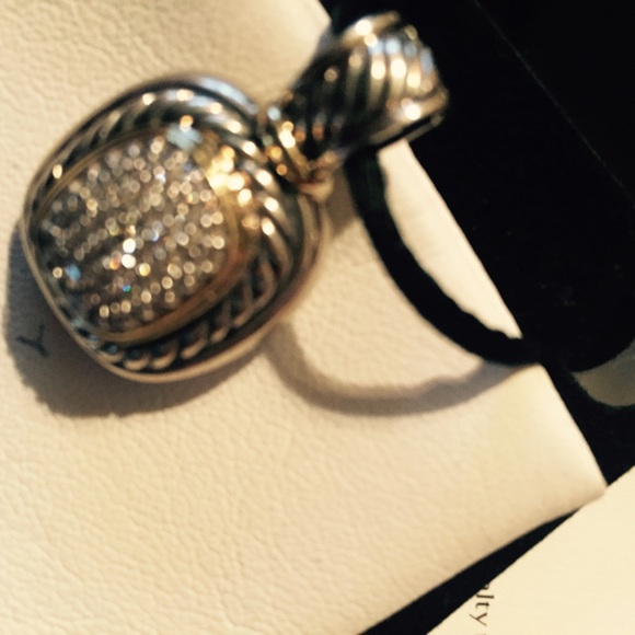 David yurman pendant