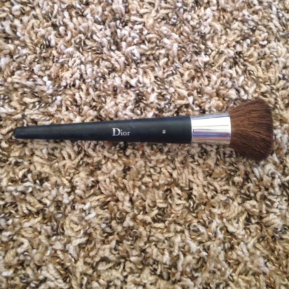 dior 15 brush