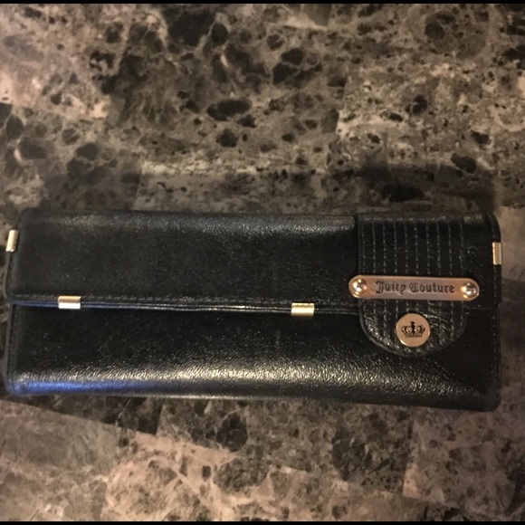 Juicy couture wallet
