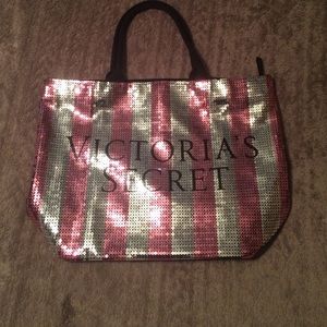 Victoria's Secret large zip up tote