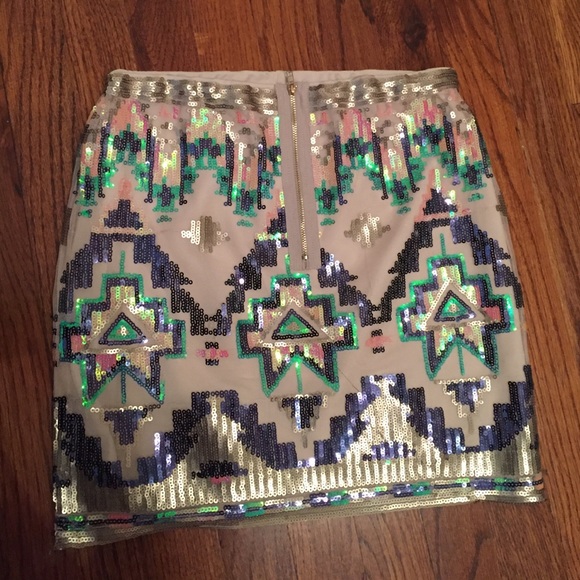 🔮 Aztec Sequin Skirt- Francesca's size Small 🔮 - Picture 9 of 11