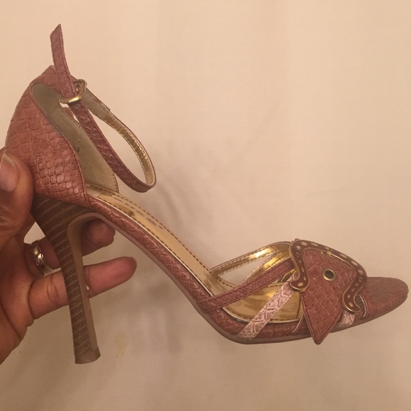 🎉 Dollhouse shoes. Size 7.5 - Picture 2 of 4