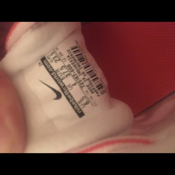 Nike Athletic Shoes- Brand new, Never been worn - Picture 3 of 3