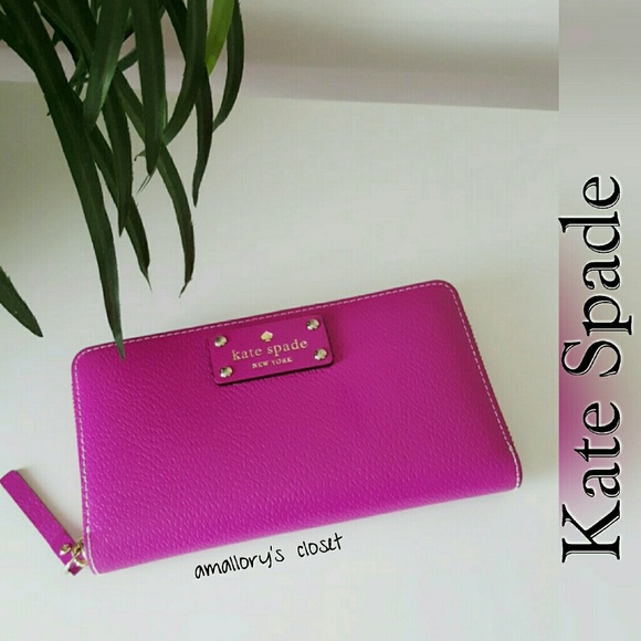 ❌SOLD❌(NWOT) Kate spade wallet