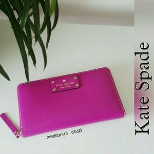 ❌SOLD❌(NWOT) Kate spade wallet