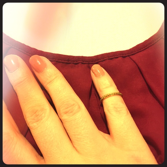 SunharA beaded midi ring