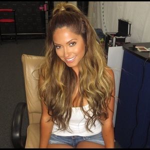 Bellami hair extensions- Burciaga Blends 2/8