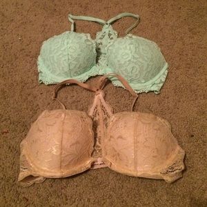 2 bras