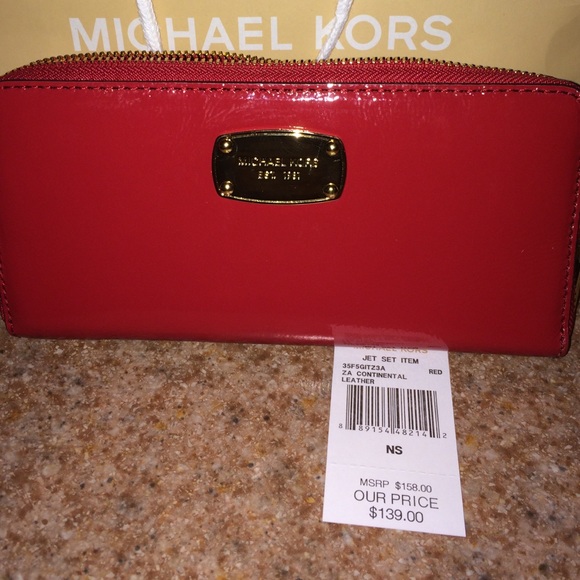 Nwt MK wallet