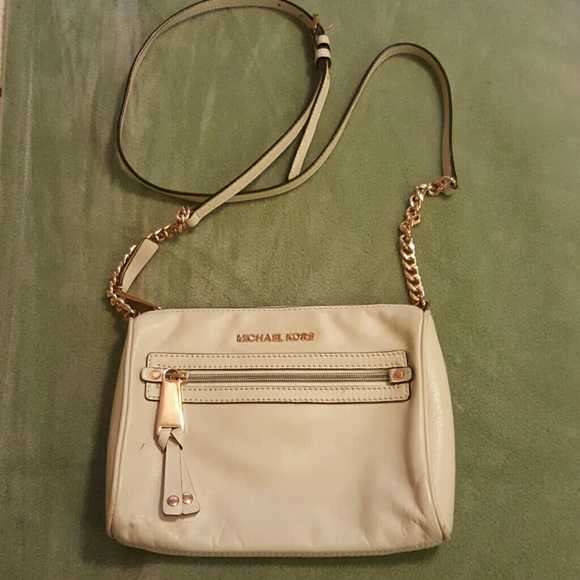 Michael kors crossbody