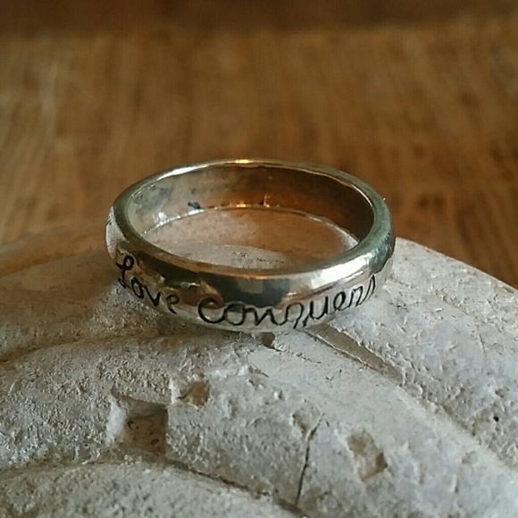 Love ring - Picture 2 of 3