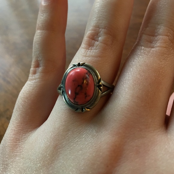 Silver Antique Ring with Pink Stone