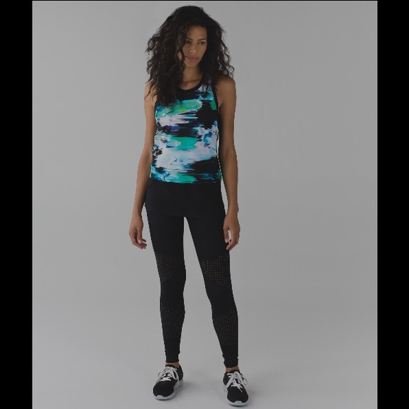 Lululemon Vent It Tank