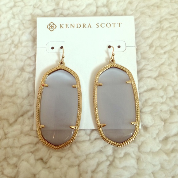 PRICE DROP! Kendra Scott Danielle earrings!