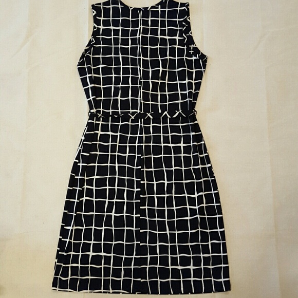 Ninety Dress - Picture 3 of 3