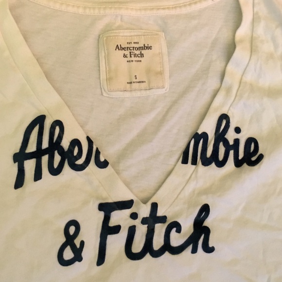 V neck - Picture 2 of 2