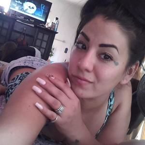 Meet your Posher, Alejandra