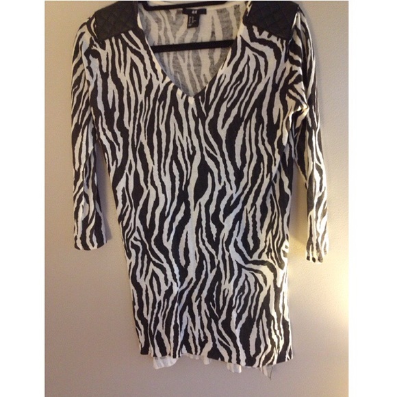 H&M zebra print short sweater dress