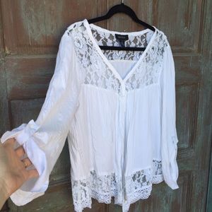White lace blouse. Size XL