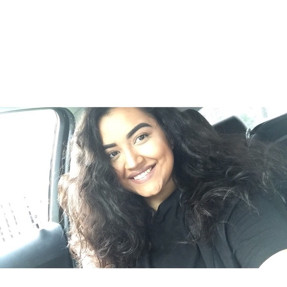 Meet your Posher, Guadalupe - Picture 1 of 1