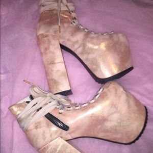 UNIF MERMAID PINK HELLBOUNDS SIZE 5 RARE