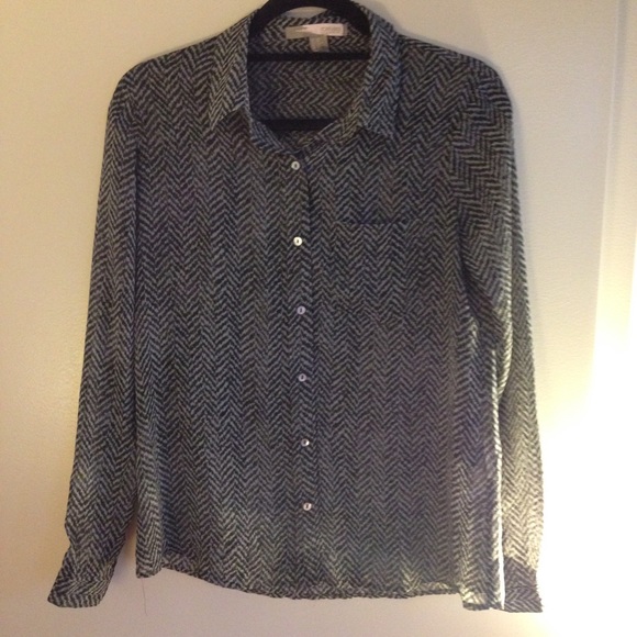 Forever 21 Contemporary collection button up