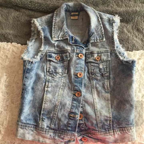 New blue jean jacket