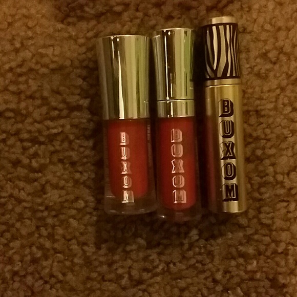 Buxom lip gloss duo with mascara