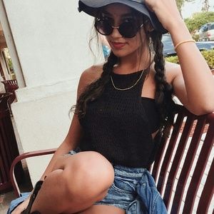 Meet your Posher, Elisha