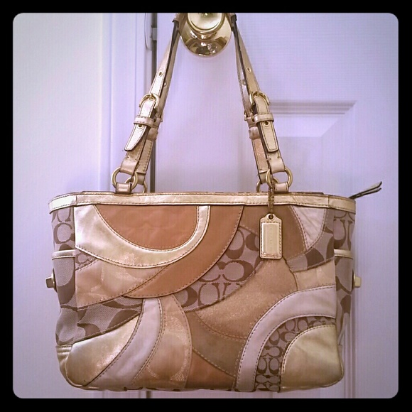 Coach Signature Gallery Gold Patchwork Tote F14004
