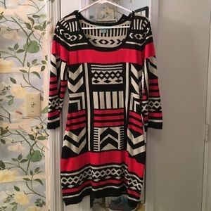 Tribal pattern dress. ❤️