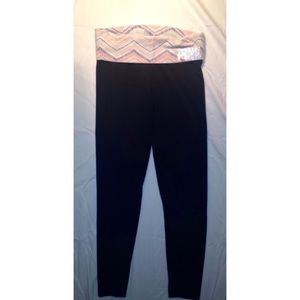 VS Pink Yoga Leggings