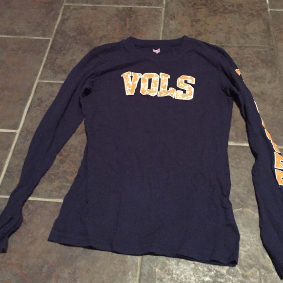 Tennessee VOLS shirt