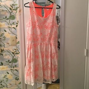 Coral and Lace dress 💖