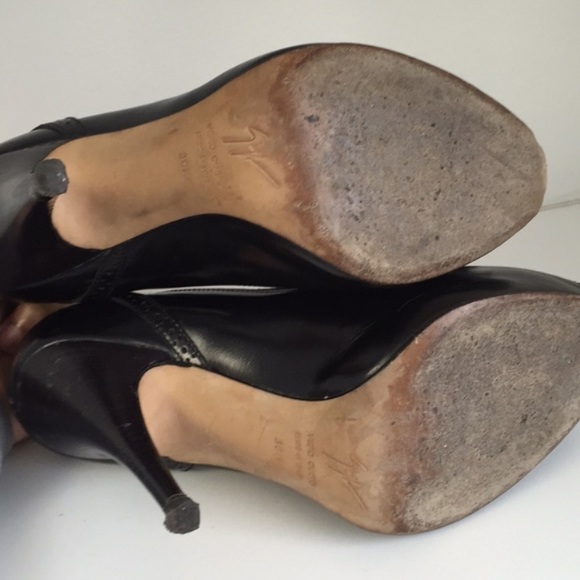 Giuseppe Zanotti Peep Toe Hidden Platform Pumps - Picture 4 of 4