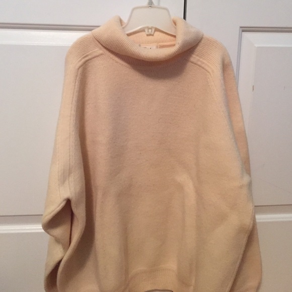 HEMISPHERE 100% wool sweater