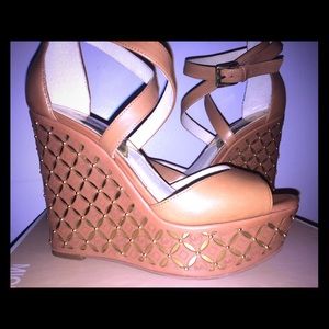 🚫SOLD🚫Michael Kors Gabriella wedges