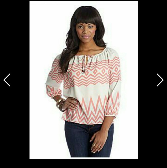 Women's chiffon chevron top