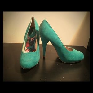 Green Turquoise Heels