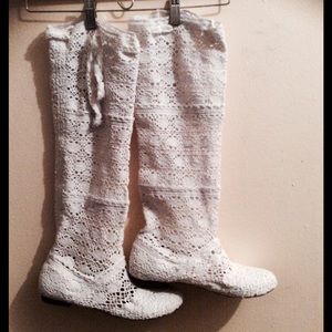NEW Free People crochet white boots!!