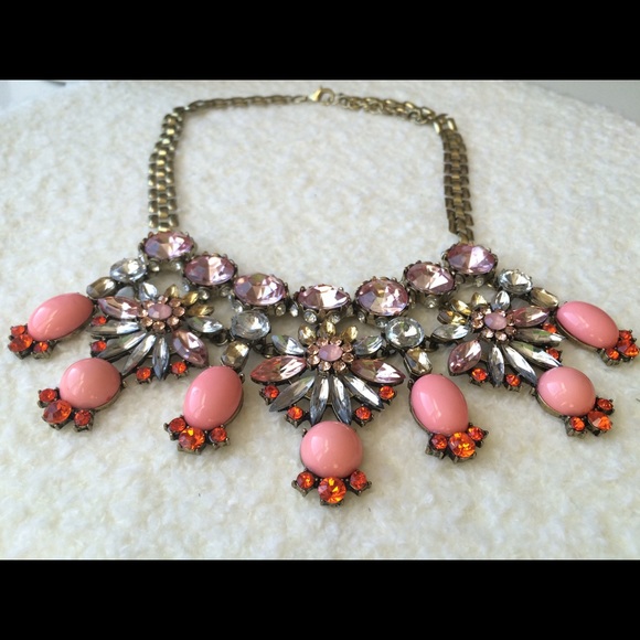 ‘Nicole’ collar necklace - Picture 3 of 4