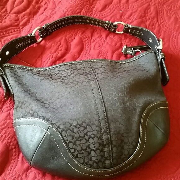 🌷🌷Coach black medium/small bag